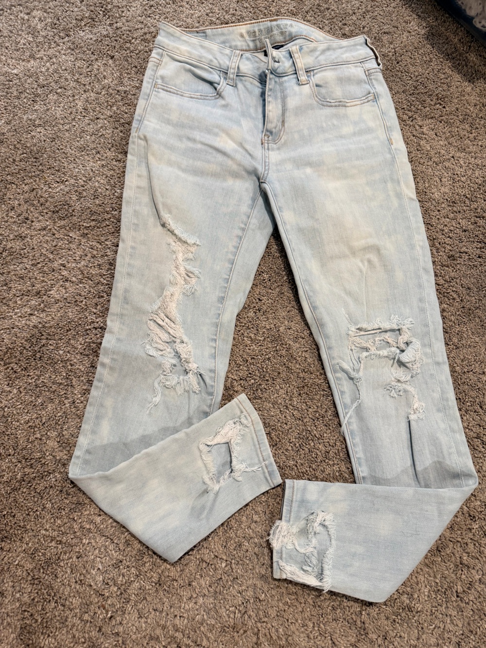 American Eagle Outfitters Light Blue Distressed Skinny Jeans